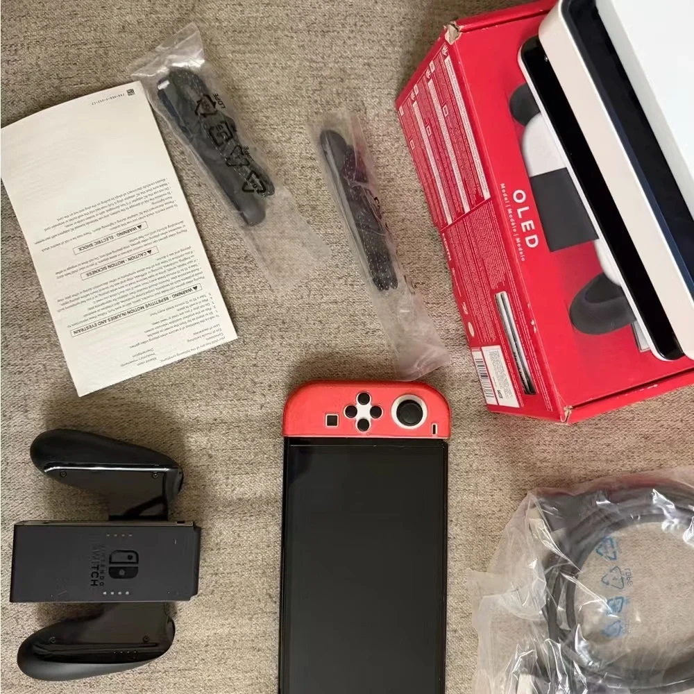 Nintendo Switch OLED Model - White Joy-Con